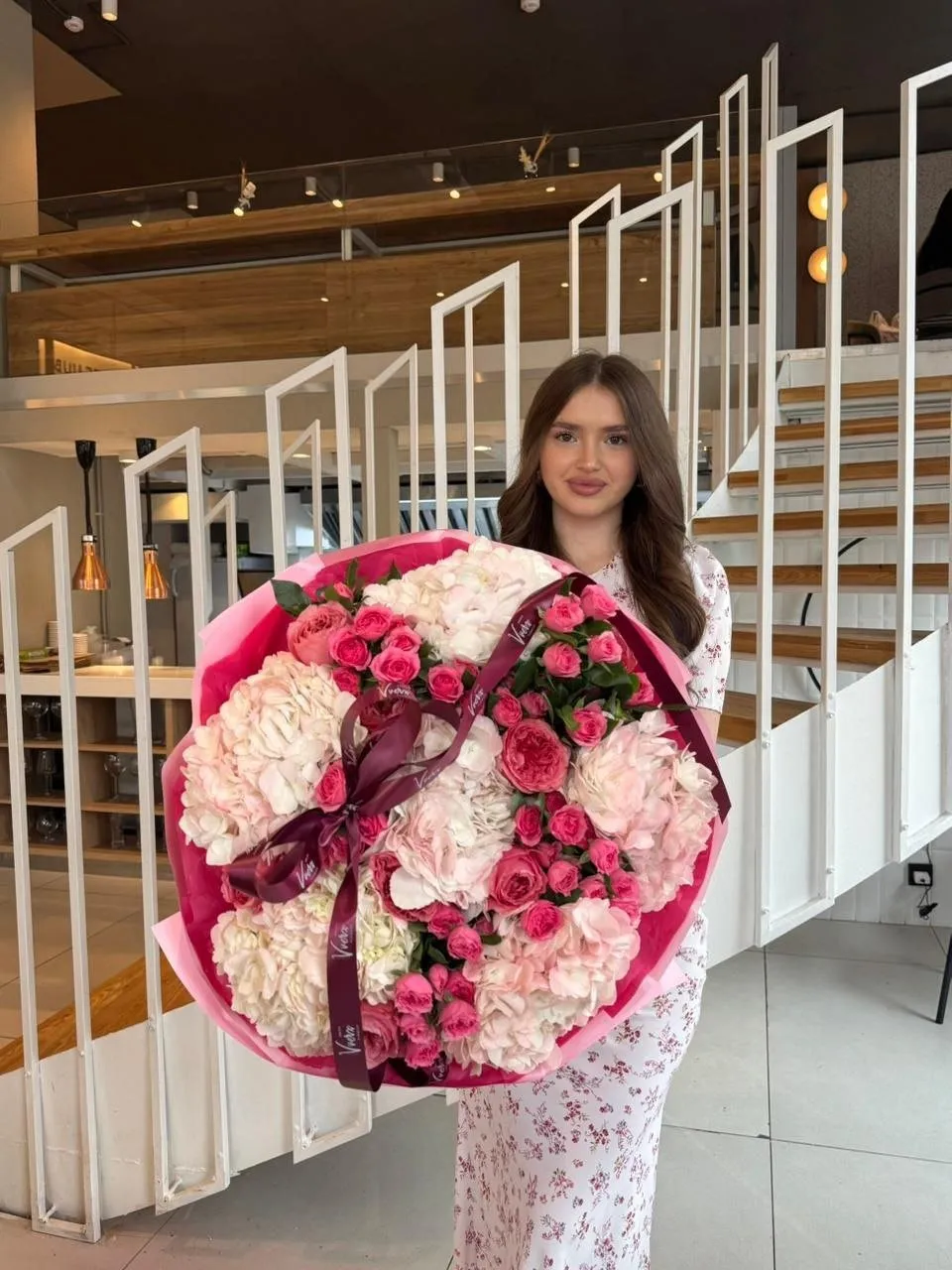 Букет из свежих цветов — Vverx Flowers Астана и Алматы